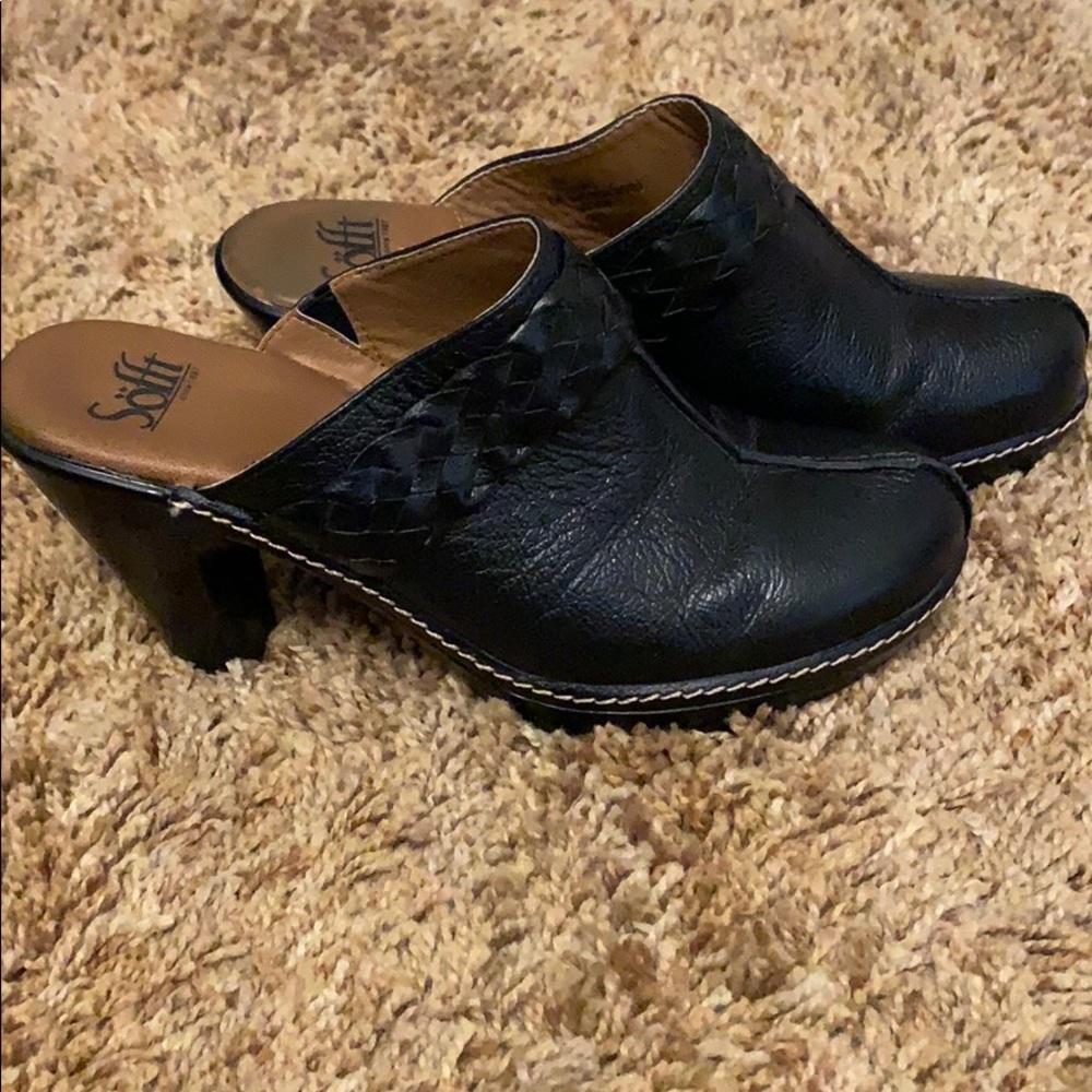 Sofft leather clogs, size 7 1/2